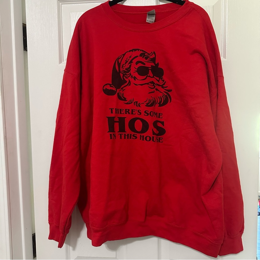 Funny Red Christmas Sweatshirt – Santa “There’s Some Hos in This House” – 2XL